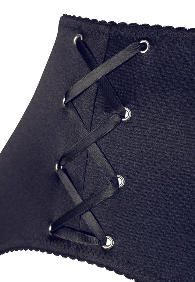 Plussize Suspender Set with Half-Cup Bra