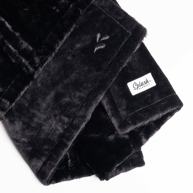 Splash Blanket Furlush Black On Black Large
