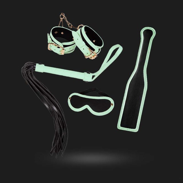 GLOW-IN-THE-DARK BONDAGE KIT